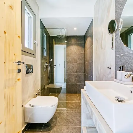 Kumquart Estate-lemon- 4 Bed Apartment *