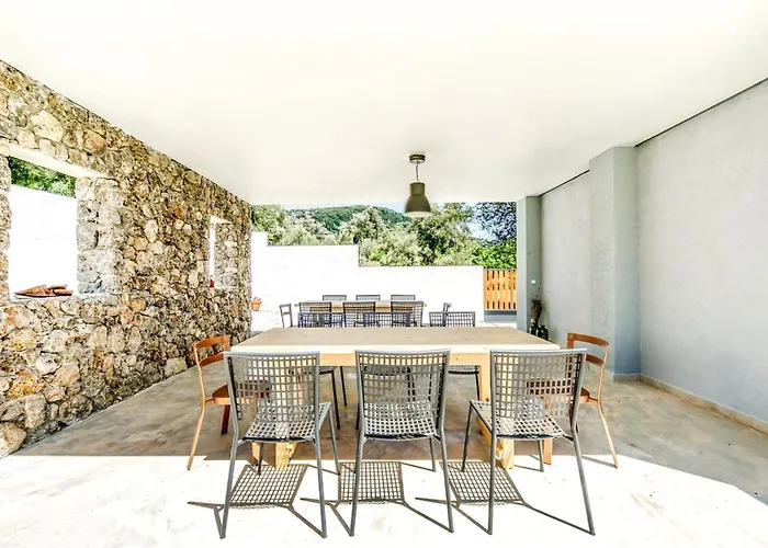 Kumquart Estate-lemon- 4 Bed *