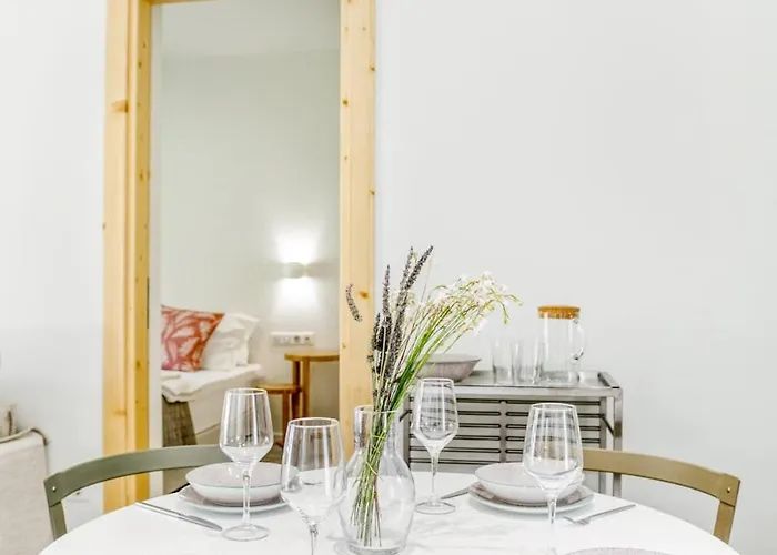 Kumquart Estate-lemon- 4 Bed * Aspiotades